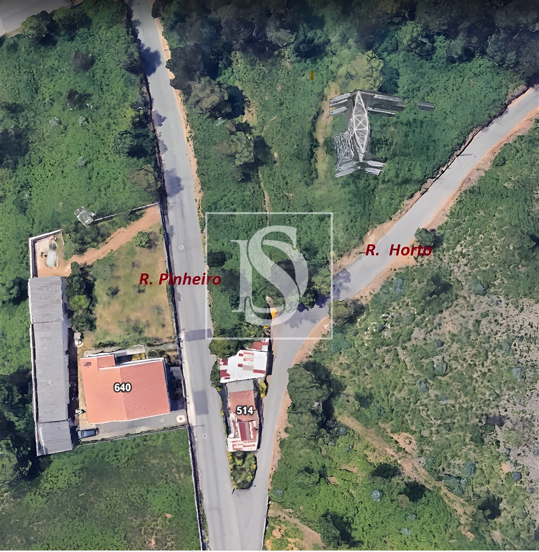 Terreno para construção em Serzedo e Perosinho